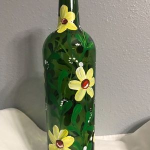 Decorative wine bottle accent piece
